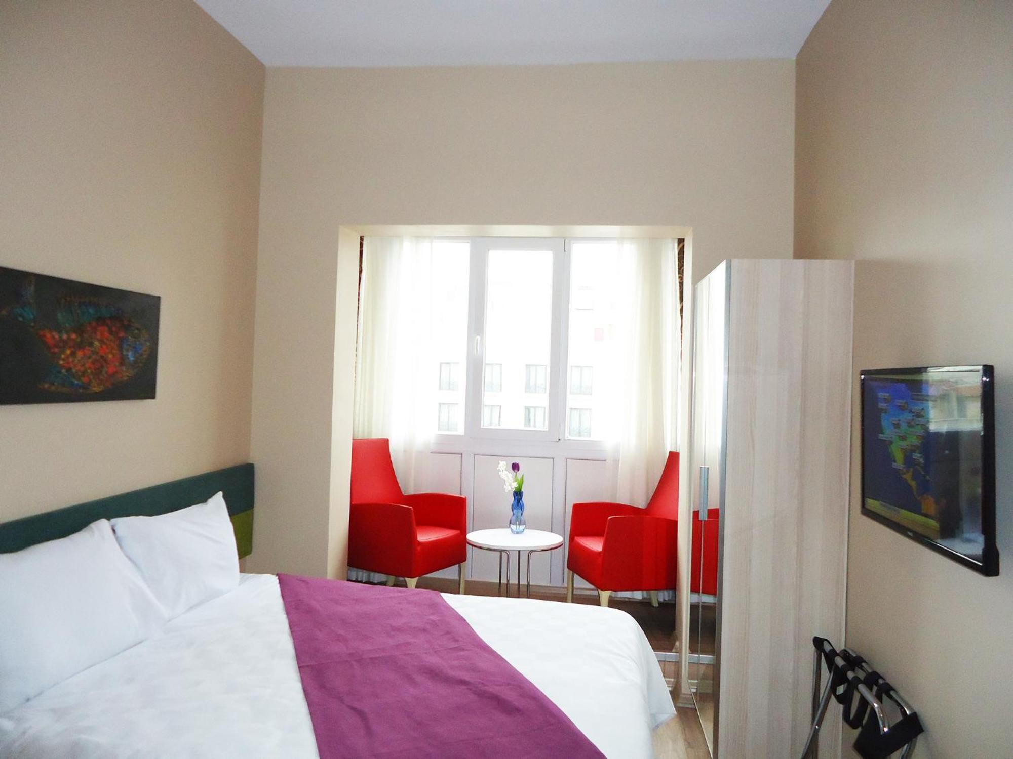 Apart 57 Taksim Harbiye Istanboel Buitenkant foto