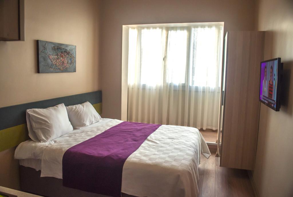 Apart 57 Taksim Harbiye Istanboel Buitenkant foto