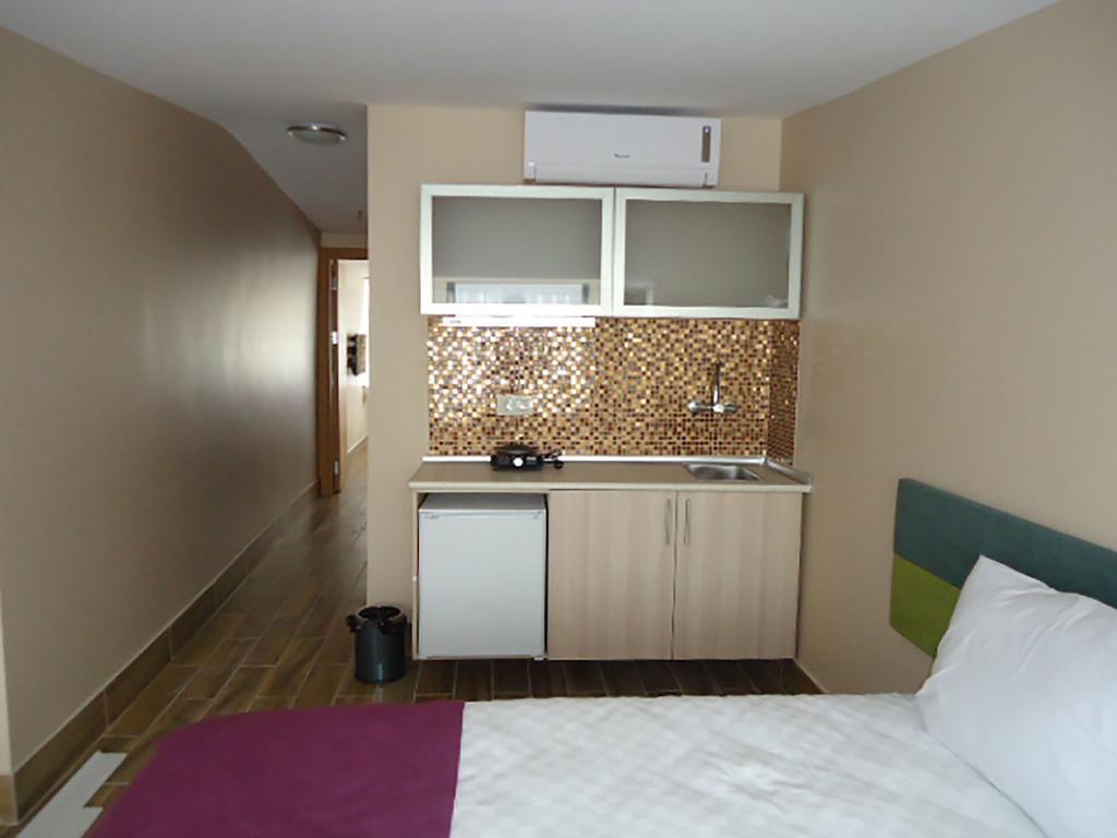 Apart 57 Taksim Harbiye Istanboel Buitenkant foto