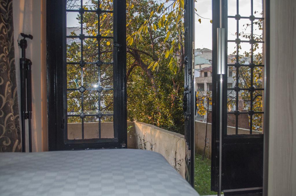 Apart 57 Taksim Harbiye Istanboel Buitenkant foto